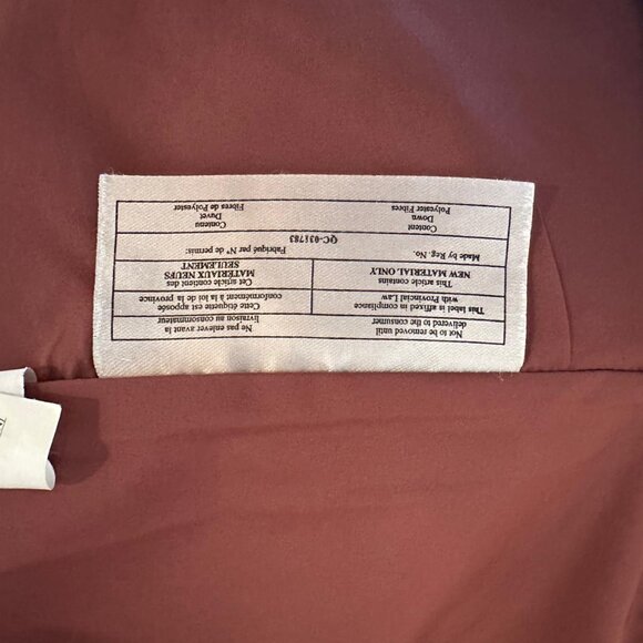 NorthFace Women’s Aconcagua Parka - Picture 8 of 8